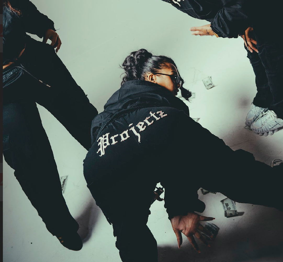 ℑ𝔫𝔱𝔯𝔬 𝔱𝔯𝔞𝔠𝔨 𝔭𝔞𝔫𝔱𝔰